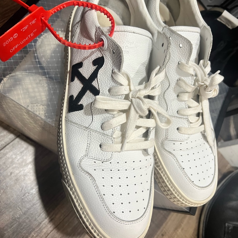 Offwhite sneakers